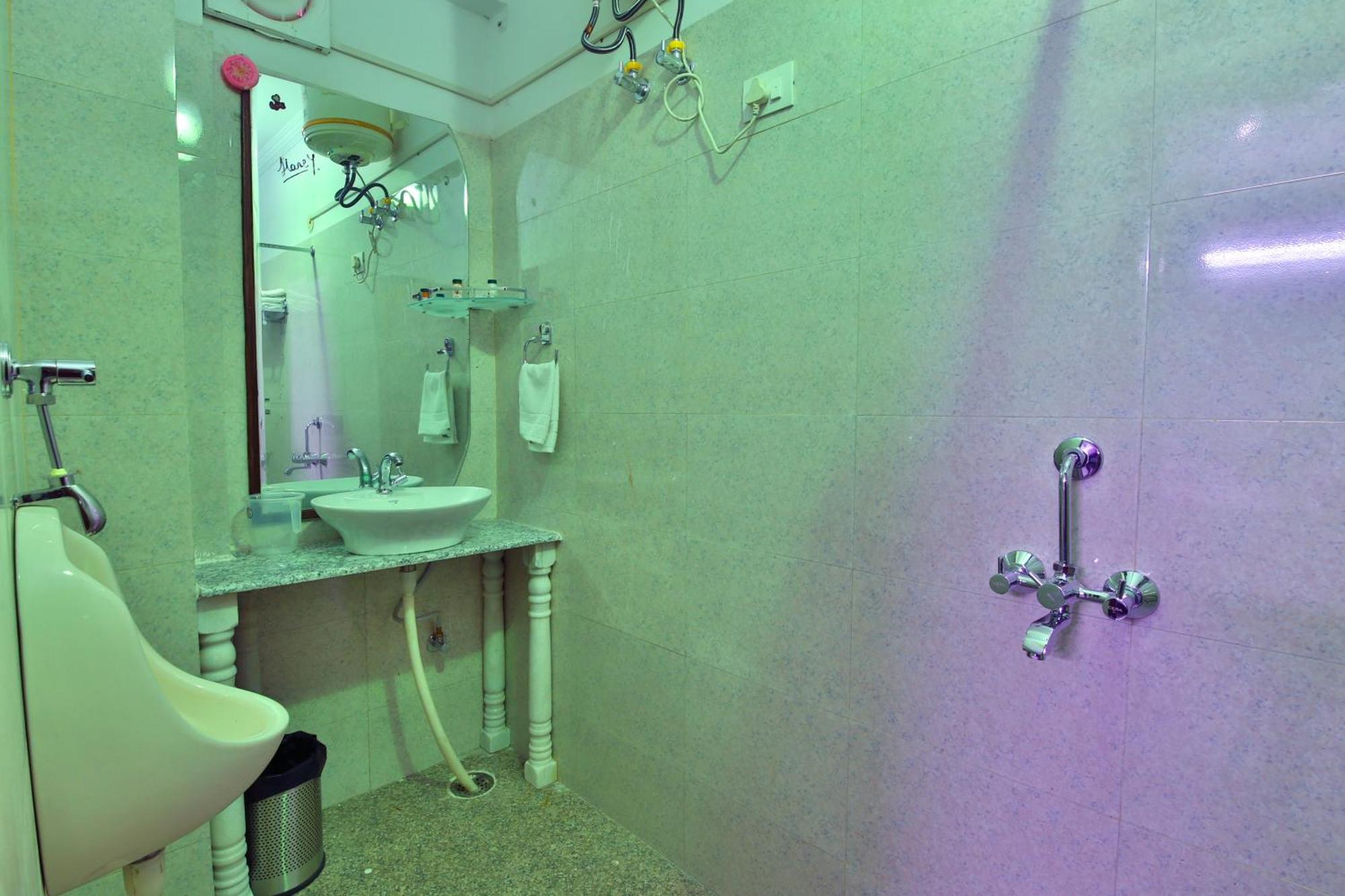 Shree Bed & Breakfast